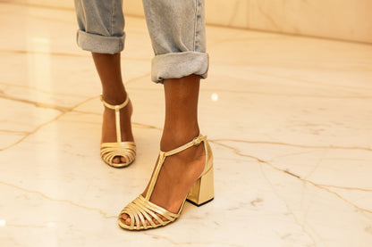 Sandales à Bride en T Talon Bloc Doré – Escarpins Ouverts Chic