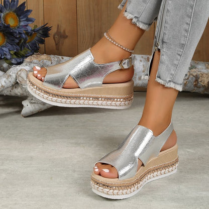 Sandales Compensées Métallisées Femme – Boucle Dorée &